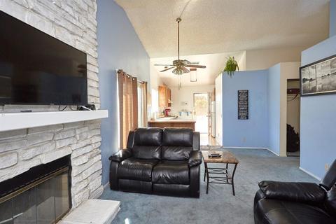 14301 Pinewood Dr, Hesperia, CA 92344 photo 9