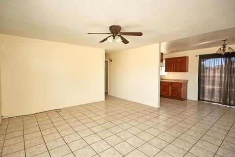 10690 Kern Ave, Hesperia, CA 92345 photo 9