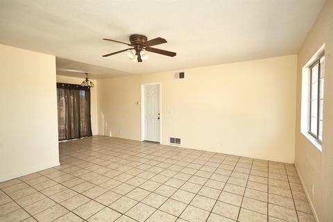 10690 Kern Ave, Hesperia, CA 92345 photo 7