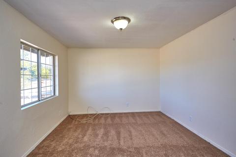 10690 Kern Ave, Hesperia, CA 92345 photo 19