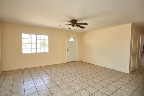 10690 Kern Ave, Hesperia, CA 92345 photo 5