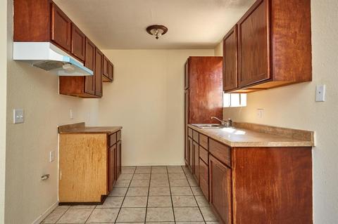 10690 Kern Ave, Hesperia, CA 92345 photo 14