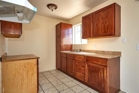 10690 Kern Ave, Hesperia, CA 92345 photo 15