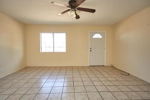 10690 Kern Ave, Hesperia, CA 92345 photo 4