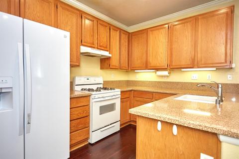 7249 Las Palmas Dr, Fontana, CA 92336 photo 8