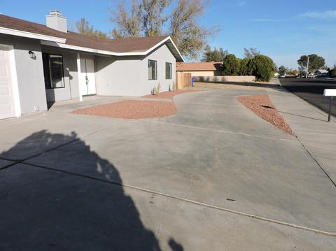 15880 Elcona Pl, Victorville, CA 92395 photo 8
