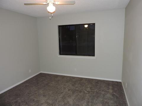15880 Elcona Pl, Victorville, CA 92395 photo 36