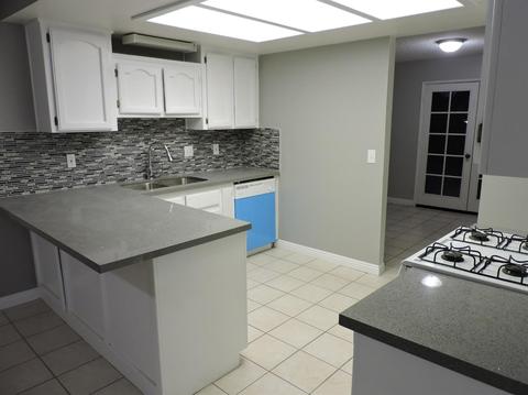 15880 Elcona Pl, Victorville, CA 92395 photo 13