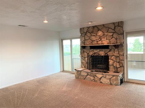18042 Hinton St, Hesperia, CA 92345 photo 6