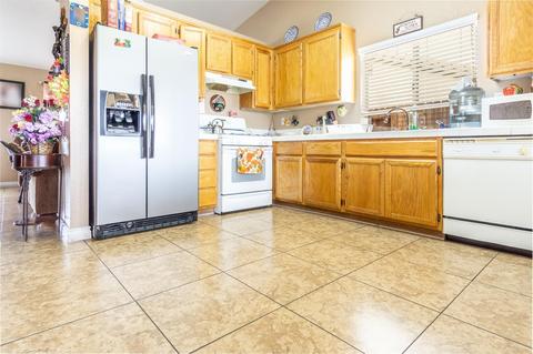 8345 Dove Creek Trl, Hesperia, CA 92344 photo 8