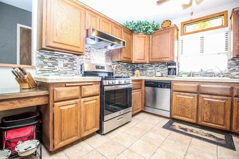 7743 Corona Ave, Hesperia, CA 92345 photo 8