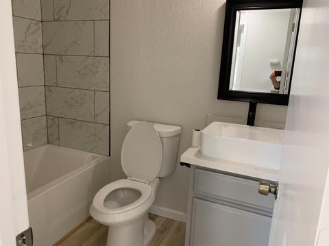 10472 Locust Ave, Hesperia, CA 92345 photo 4