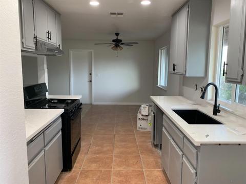 10472 Locust Ave, Hesperia, CA 92345 photo 11