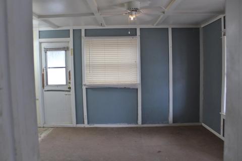 17571 Spencer Rd, Victorville, CA 92394 photo 5