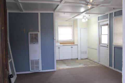 17571 Spencer Rd, Victorville, CA 92394 photo 3