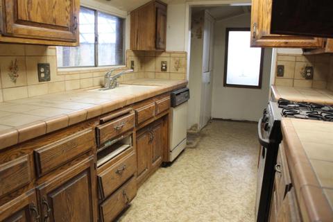 17571 Spencer Rd, Victorville, CA 92394 photo 9