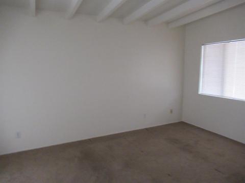 17658 Sultana St, Hesperia, CA 92345 photo 11