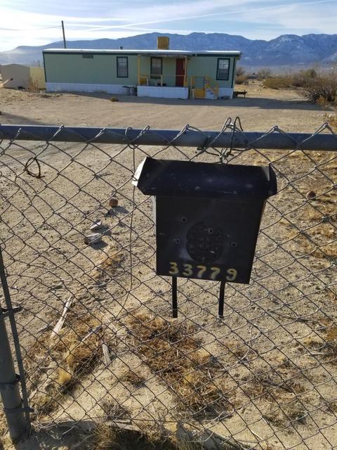 33779 Sunset Rd, Lucerne Valley, CA 92356 photo 2