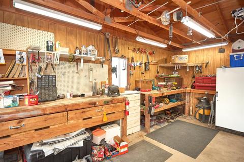 10425 Paramount Rd, Phelan, CA 92371 photo 70