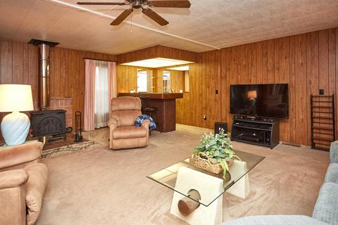 10425 Paramount Rd, Phelan, CA 92371 photo 17