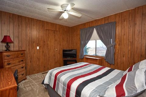 10425 Paramount Rd, Phelan, CA 92371 photo 31