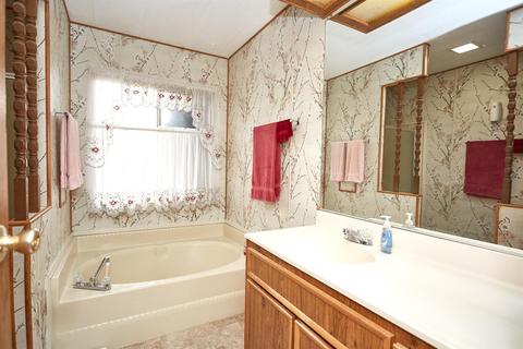 10425 Paramount Rd, Phelan, CA 92371 photo 43