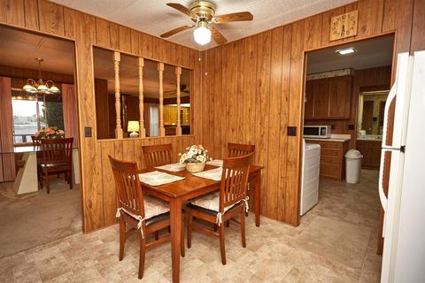 10425 Paramount Rd, Phelan, CA 92371 photo 23