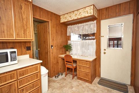10425 Paramount Rd, Phelan, CA 92371 photo 29