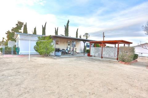 10425 Paramount Rd, Phelan, CA 92371 photo 56