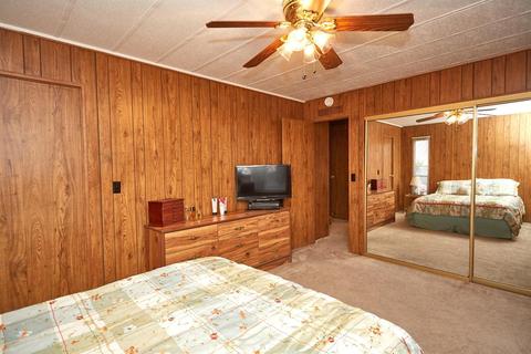 10425 Paramount Rd, Phelan, CA 92371 photo 40