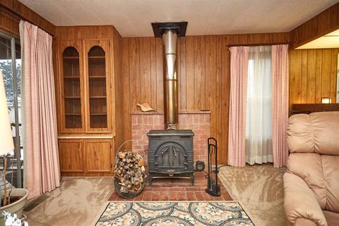 10425 Paramount Rd, Phelan, CA 92371 photo 2