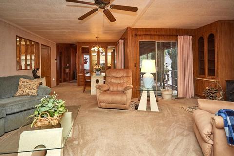 10425 Paramount Rd, Phelan, CA 92371 photo 20