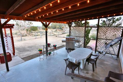 10425 Paramount Rd, Phelan, CA 92371 photo 51