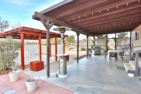10425 Paramount Rd, Phelan, CA 92371 photo 52