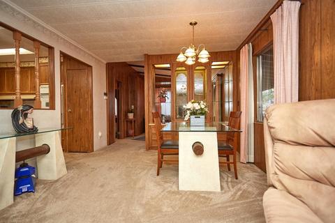 10425 Paramount Rd, Phelan, CA 92371 photo 14