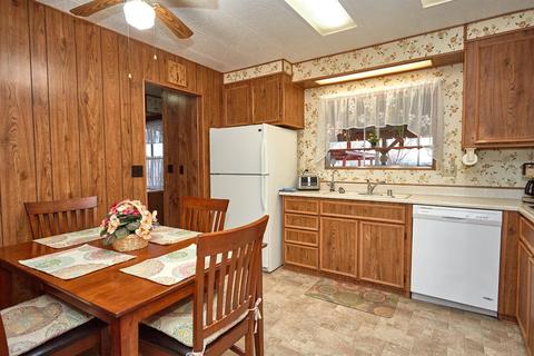 10425 Paramount Rd, Phelan, CA 92371 photo 24