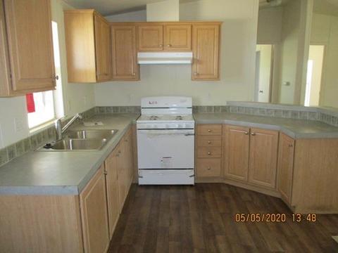 8929 Visalia Rd, Lucerne Valley, CA 92356 photo 11