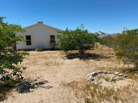 8929 Visalia Rd, Lucerne Valley, CA 92356 photo 5