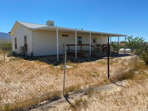 8929 Visalia Rd, Lucerne Valley, CA 92356 photo 4