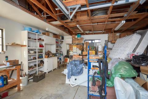 14705 Genesee Rd, Apple Valley, CA 92307 photo 55