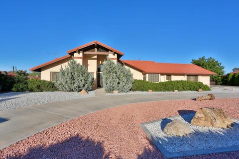 14705 Genesee Rd, Apple Valley, CA 92307 photo 1