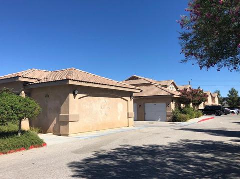 16348 Sequoia St, Hesperia, CA 92345 photo 4