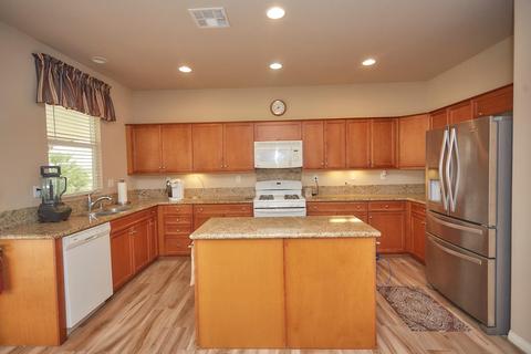 10373 Darby Rd, Apple Valley, CA 92308 photo 8