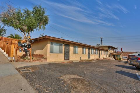 145 W Fredricks St, Barstow, CA 92311 photo 2
