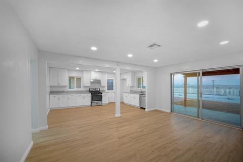 621 Yucca Ave, Barstow, CA 92311 photo 10