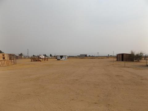 Undisclosed, Apple Valley, CA 92307 photo 9