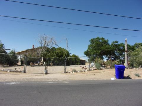 19426 Lodema Rd, Apple Valley, CA 92307 photo 2