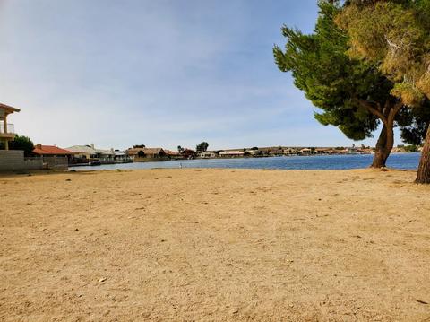 26964 Lakeview Dr, Helendale, CA 92342 photo 2