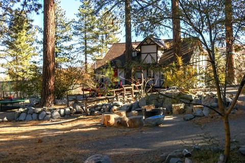 5585 Juniper Dr, Wrightwood, CA 92397 photo 2