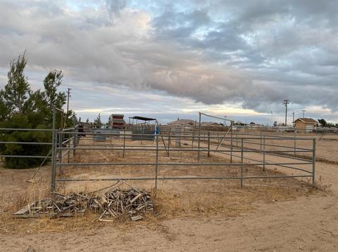 11068 Wilson Ranch Rd, Phelan, CA 92371 photo 50